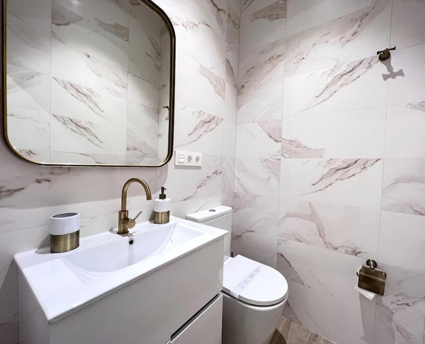 Auxiliadora Luxury Apartman Sevilla Kültér fotó