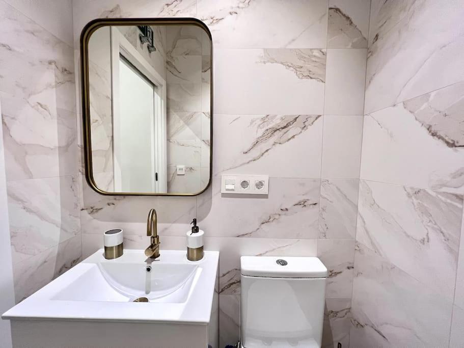 Auxiliadora Luxury Apartman Sevilla Kültér fotó